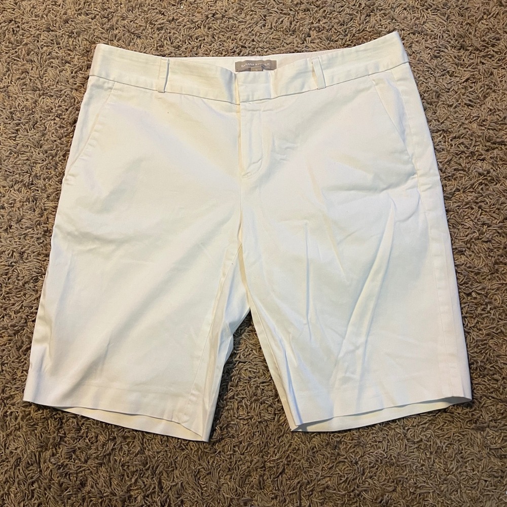 Banana Republic Womens White Chino Bermuda Shorts Size 8 Stretch Mid Rise Preppy